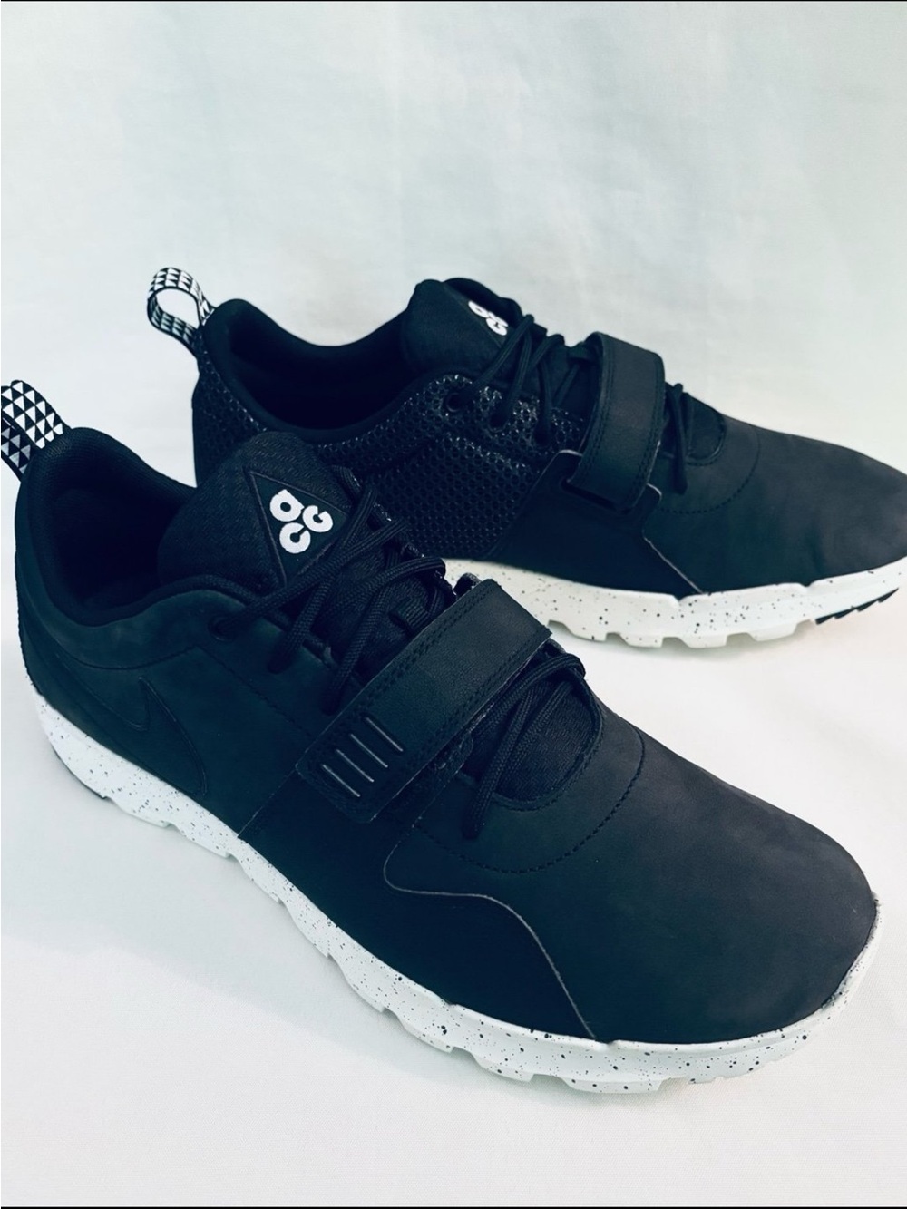 NIKE ACG TRAINERENDOR Waterproof Sneakers